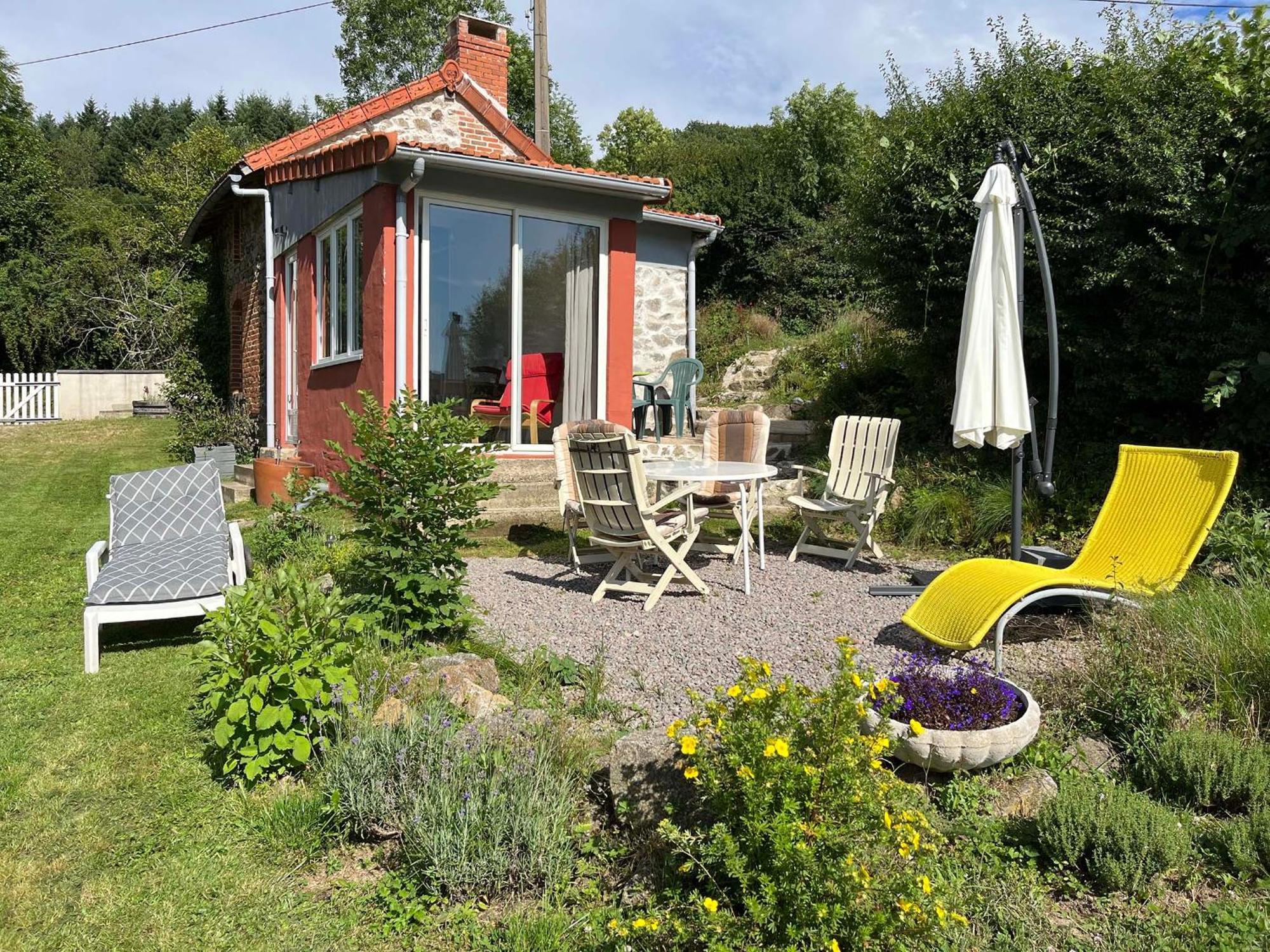Maison Independante Pour 2 Tout Inclus Tiny House For 2 All Included Teilhet  Exterior photo